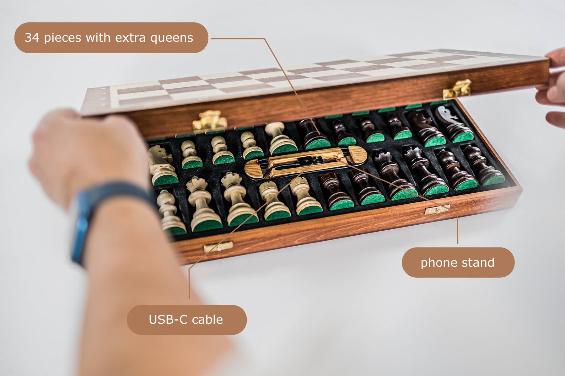 All-in-one set with built-in storage